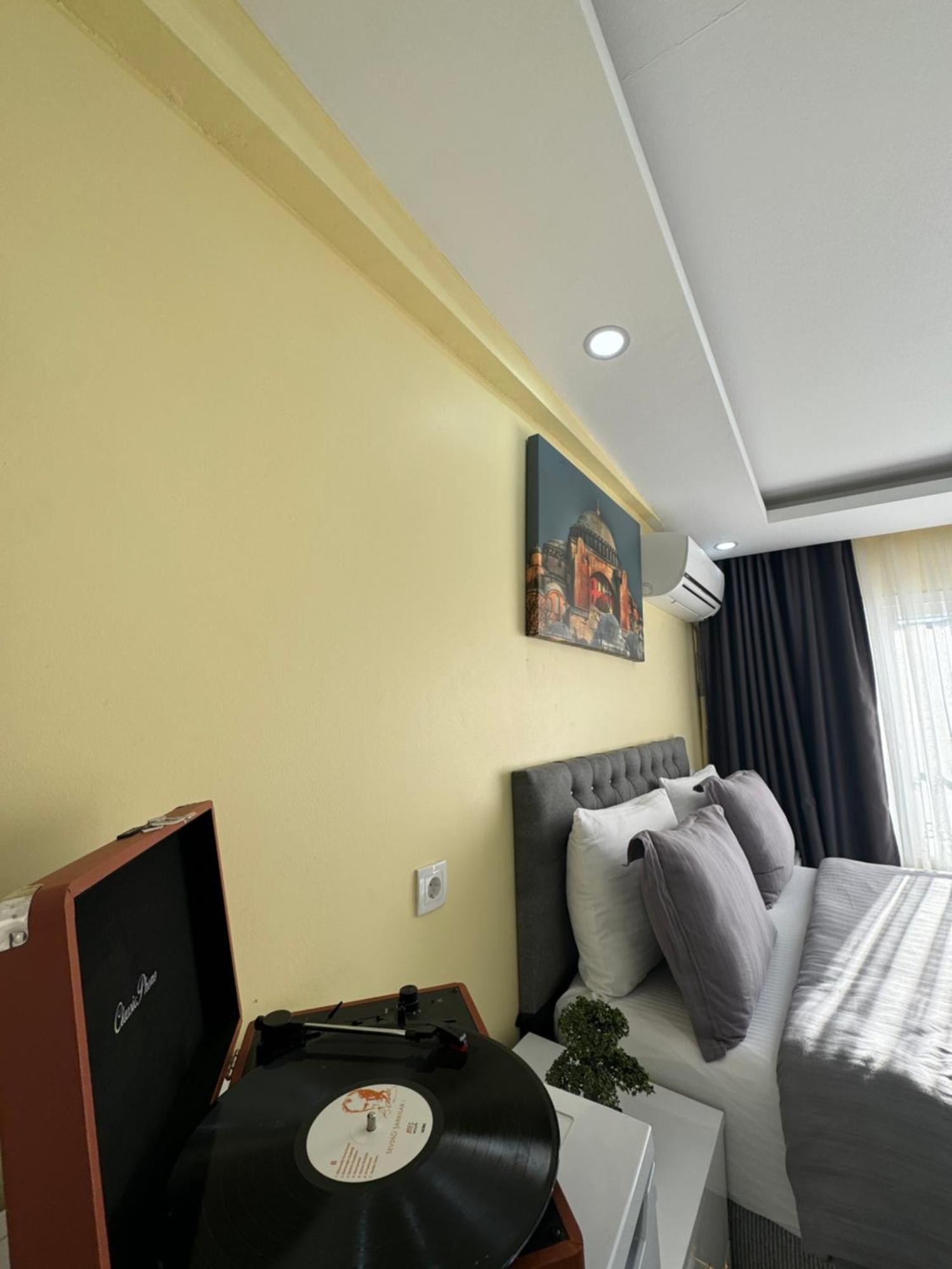 Ozer & Otel
