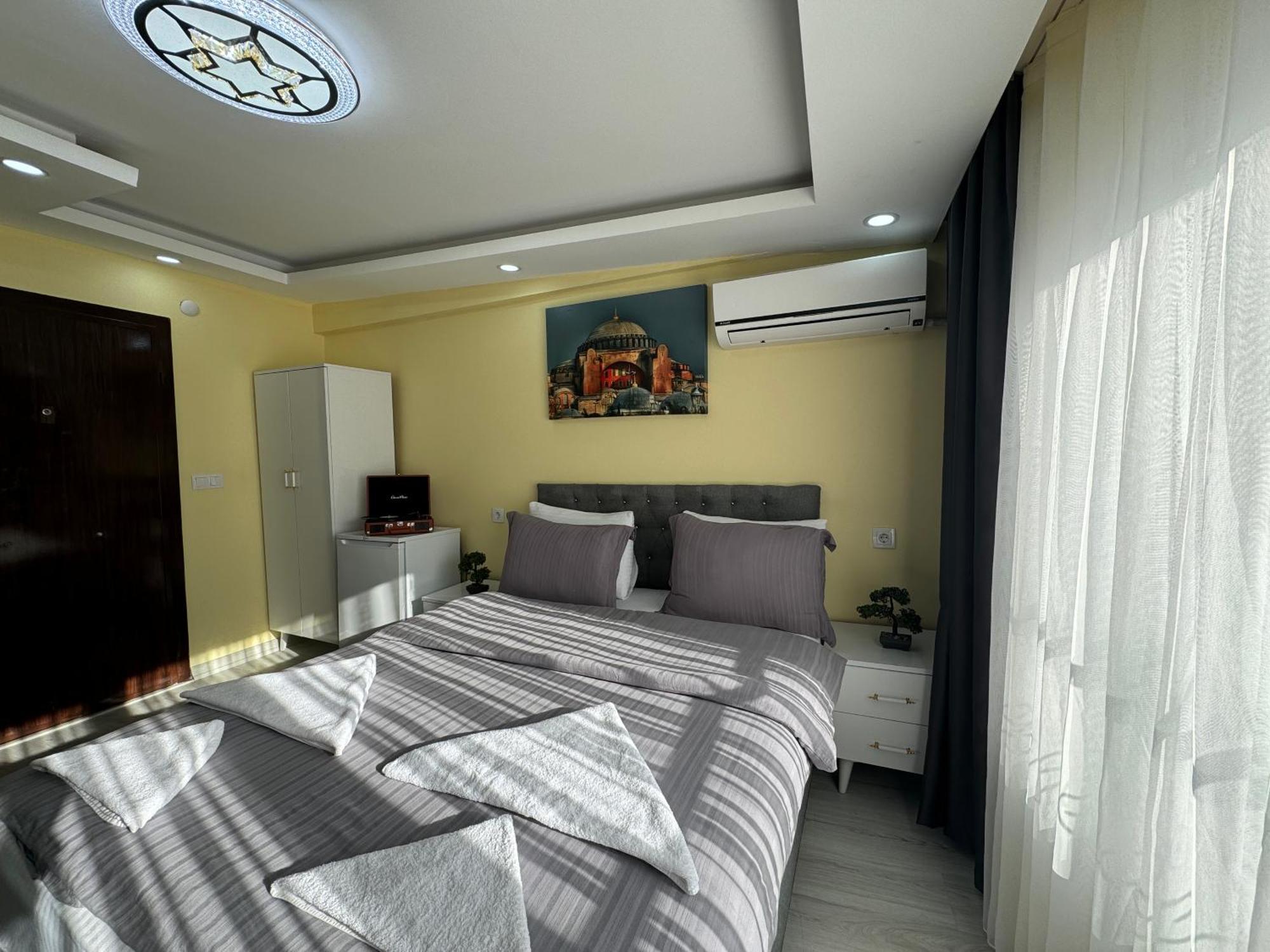 Ozer & Otel