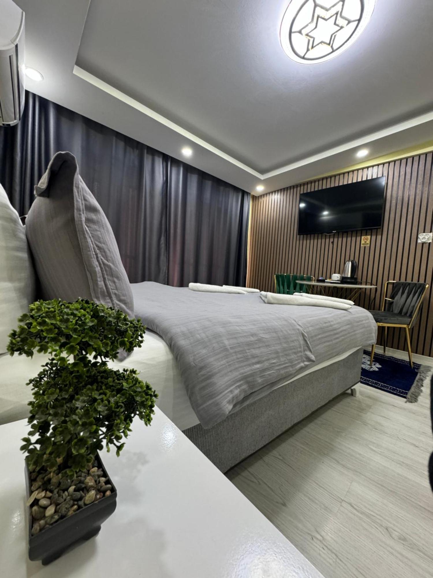 Otel Ozer & *