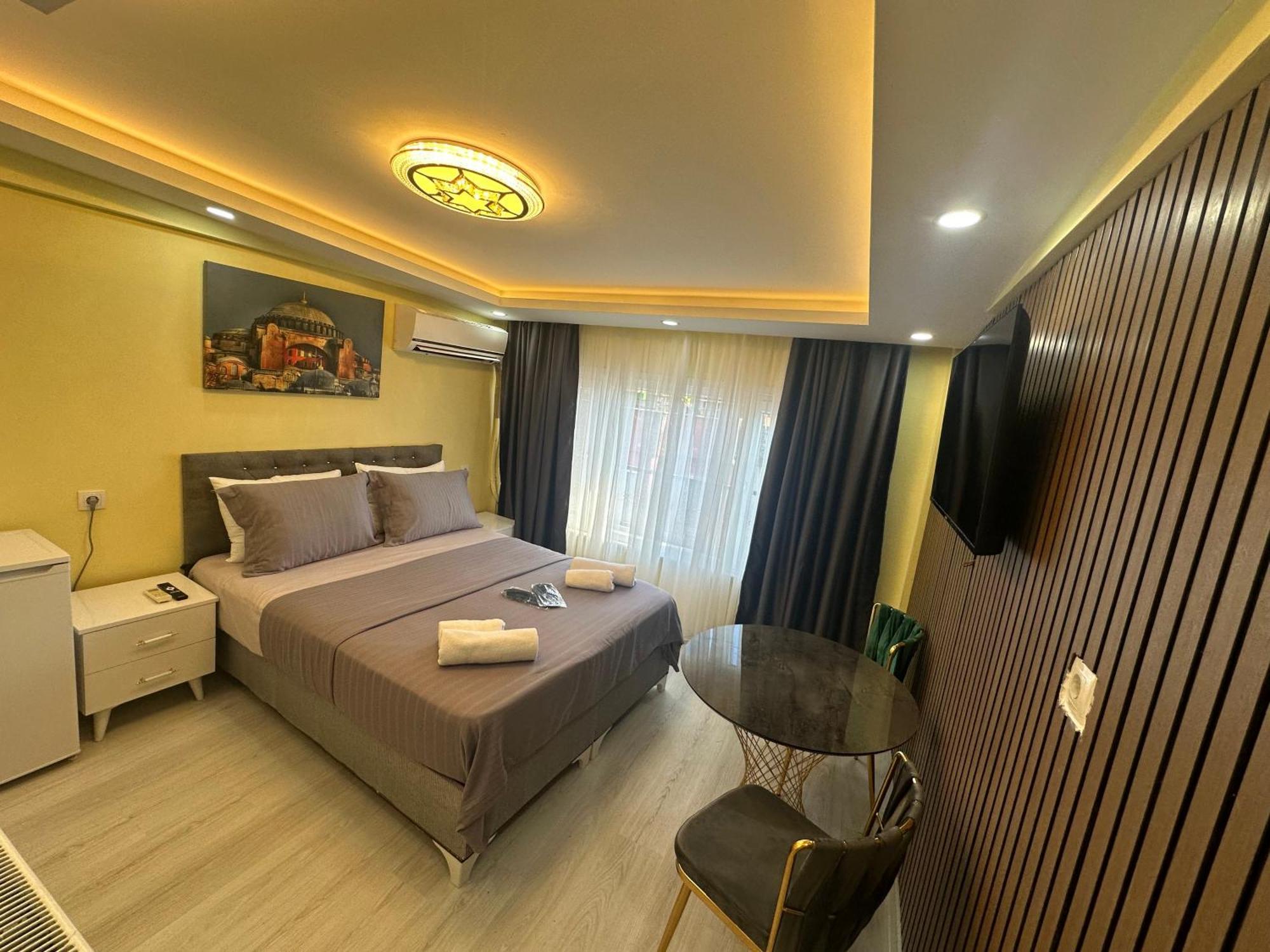 Ozer & Otel *